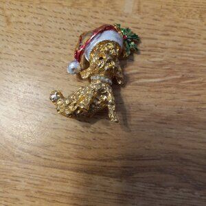 VINTAGE Sign MYLU Gold Tone DOG DOGGY CHRISTRAS BROOCH PIN